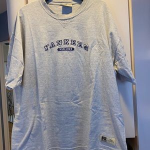 New York Yankees T-Shirt - XL.  Russell Athletic.